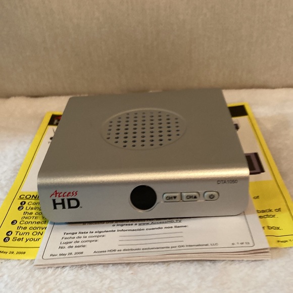 TV Converter with Remote Control   Access HD Digital to Analog also for emergenc - Picture 3 of 13